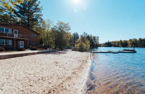 Mayfield House | Fishing-Spider Lake-Pontoon Rental-Family Friendly