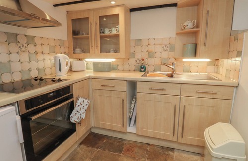 Brixham Cottage | Fishnets