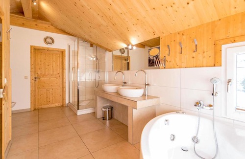 Sankt Georgen ob Murau House | Five-Bedroom Holiday Home in St.Georgen A.Kreischb.