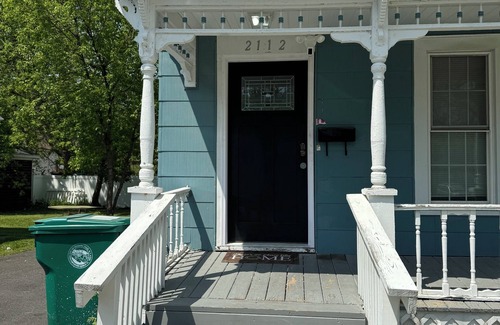 Niagara Falls House | five minutes from the falls