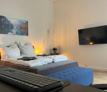 Wittenberge Apartment | Five-O Apartment Precht - QueenSize Bett