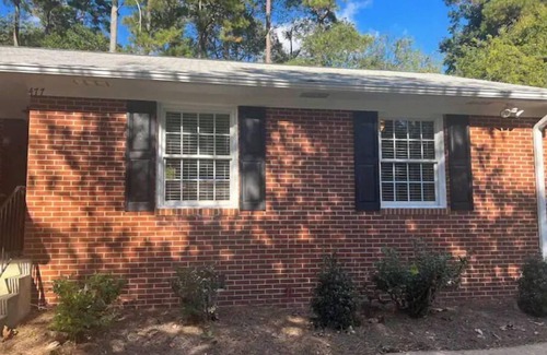 Athens Condo | Five Points neighbor. Located 1.4 from UGA stadium.