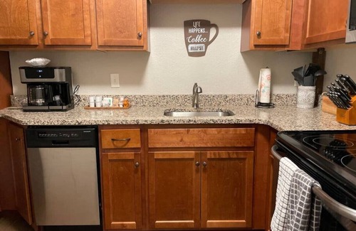 Western Branch North Condo | Five Star Stay - Downtown 1BR/1BA