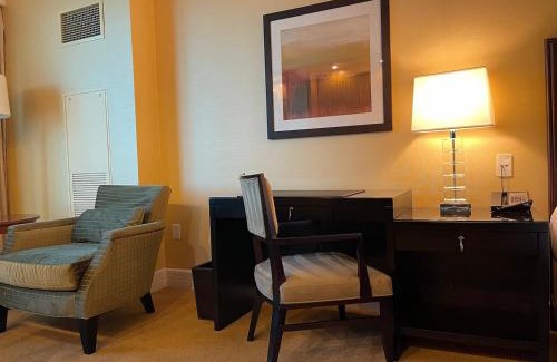 Las Vegas House | Five Star Trump Hotel No Resort And Cleaning Fees