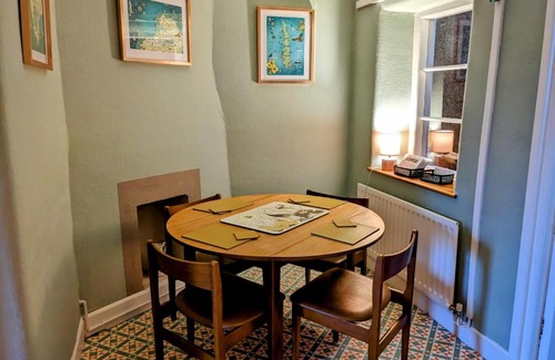 Westleigh Apartment | Five Sunnyside - Self Catering Holiday Cottage - Bideford, North Devon