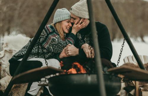 Tromso Apartment | Fjord Stay with firepit, snowmobile rental and free snowshoes