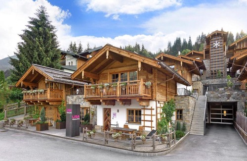 Flachau Ski Chalet | Flachau chalet with a sauna