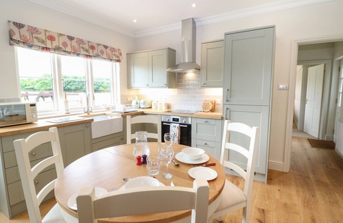 Condicote Cottage | FLAGSTONE COTTAGE, character holiday cottage in Stow-On-The-Wold