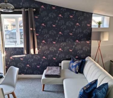 Kidlington Apartment | Flamingos Nest Oxford Countryside Apartment Oxford - Bicester Village - Blenheim Palace - WiFi- Free Parking