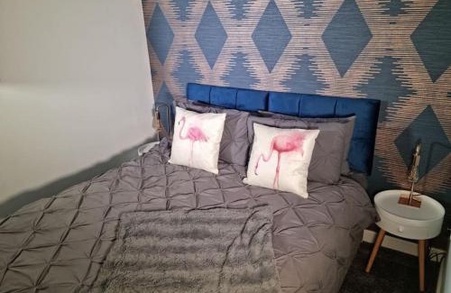 Kidlington Apartment | Flamingos Nest Oxford Countryside Apartment Oxford - Bicester Village - Blenheim Palace - WiFi- Free Parking