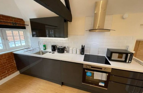 Saffron Walden Apartment | Flat 10A-Cosy & stylish central apartment