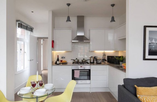 Chinatown Apartment | Flat 3 · home.ly – Central London West End Apartment