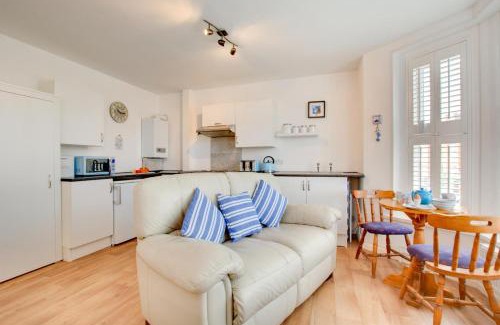 Sheringham Apartment | Flat 6 Erpingham House
