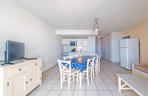 Plougonvelin Apartment | Flat by Pointe St-Mathieu