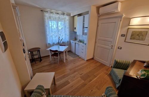 Petroio Apartment | Flat II