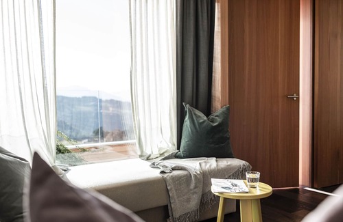 Siusi Apartment | Flat in Alpe di Siusi with Wellness Area