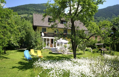 Feld am See Apartment | Flat in Feld am See on Lake Brennsee