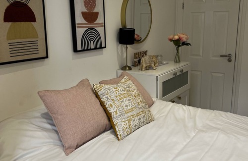 Camden Town with Primrose Hill House | flat in London