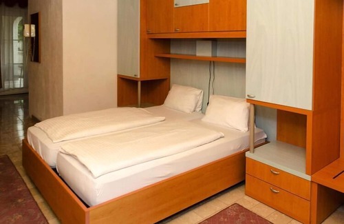 Podersdorf am See Apartment | Flat in Podersdorf am See with balcony