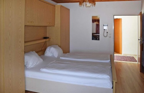 Podersdorf am See Apartment | Flat in Podersdorf am See with balcony