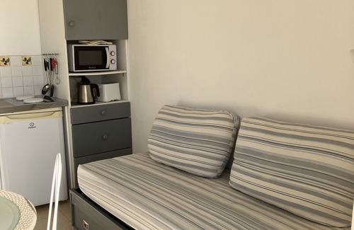 Les Issambres Apartment | flat next to a new house-beautiful view over the sea-air conditioned