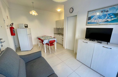 Porto Santa Margherita Apartment | Flat with private garden by the sea