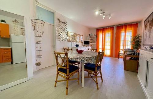 Porto Santa Margherita Apartment | Flat with a partial sea view