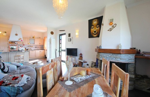 Montignoso Apartment | Flat with beautiful Sea View in Tuscany