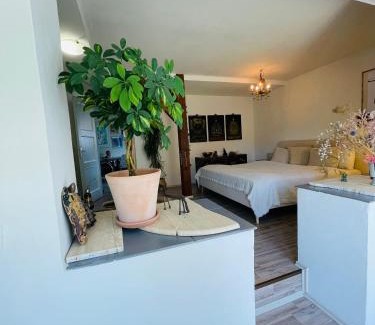 Michle Apartment | Flat with heart and art nearby centre of the Prague