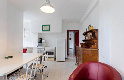Meze Apartment | Flat with pool in the heart of vineyards