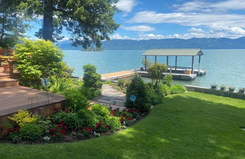 Lakeside House | Flathead lakefront Charming 3-bedroom house with deck overlooking two islands!