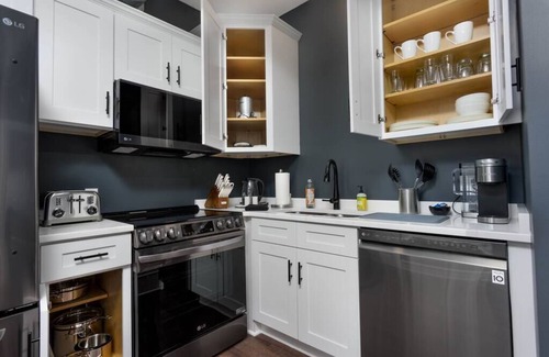 Harrisburg - Hershey Apartment | Flats on Front - Riverfront Gem, Fast Wi-Fi, 3F
