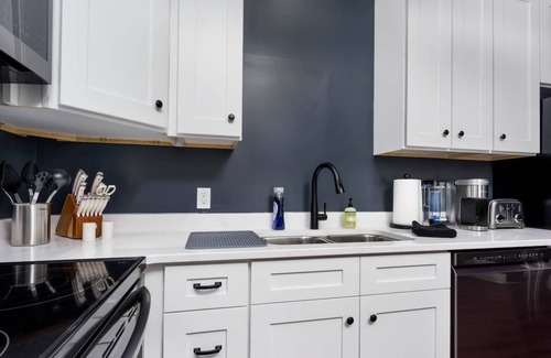 Harrisburg - Hershey Apartment | Flats on Front - Riverfront Gem, Fast Wi-Fi, 2F