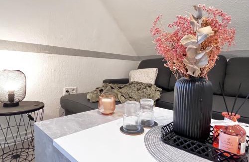 Leithe Apartment | FlattyOne Ruhrgebiet - Schlafkomfort und Anbindung - neu renoviert