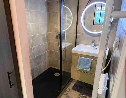 Saint-Lazare Apartment | FLC - Charming Studio Parking - 4 Guests