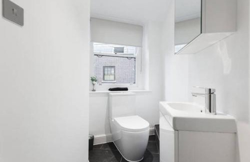 Castle Baynard Apartment | Fleet Street Apartment 4