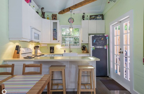 Key West Historic District House | FLEMING-O (Flamingo) Cottage is the perfect getaway