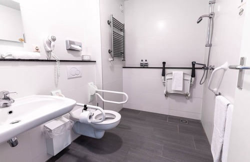 Bosschenhoofd Hotel | Fletcher Hotel - Restaurant De Reiskoffer