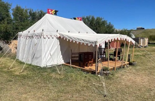 Drumheller Apartment | Fleur-de-lis - tent at Good Knights Medieval