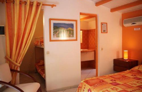 Deshaies House | Fleurs des Iles