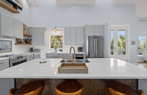 Sea Palm Village House | Flew The Coop: 4 BR Beachfront Home- Hot Tub, Pet Friendly, Sleeps 12!