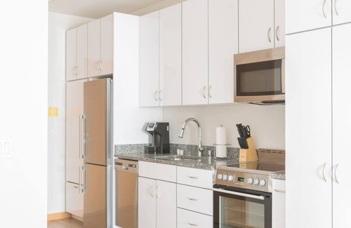Lower East Side Apartment | Flexhome East Side 1BR Apt - Near Brady St and Fiserv with Balcony