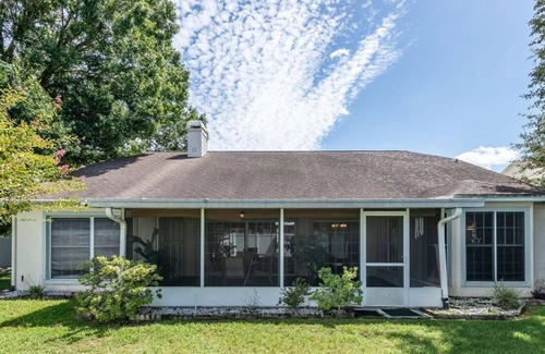 Ventura House | *Flexible Policies*- Luxurious Orlando Home in Gated Golf Community