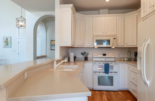 Nebo House | Flexible stays! Private Waterfront w/Dock & close to nearby trails.