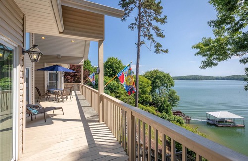 Nebo House | Flexible stays! Private Waterfront w/Dock & close to nearby trails.