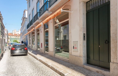 Chiado Apartment | FLH Alecrim Modern Flat