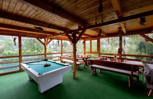 Predeal House | FLH - Emprin House