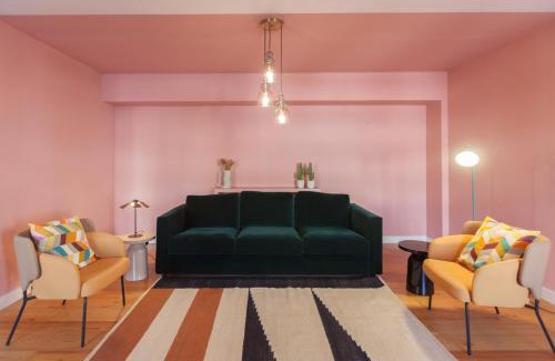 Lisbon Old Town Apartment | FLH Liberdade Spacious Apartment with Parking