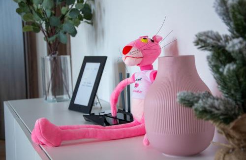 Sibiu Apartment | FLH - Pink Panther