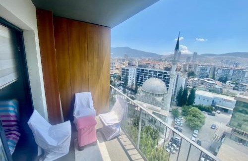 Bornova Apartment | FLife